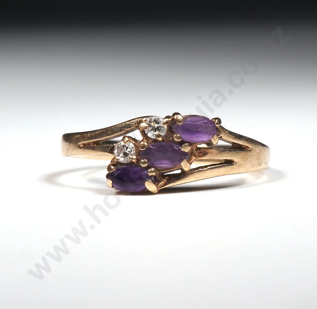 9ct Gold Gem Ring Image 1++