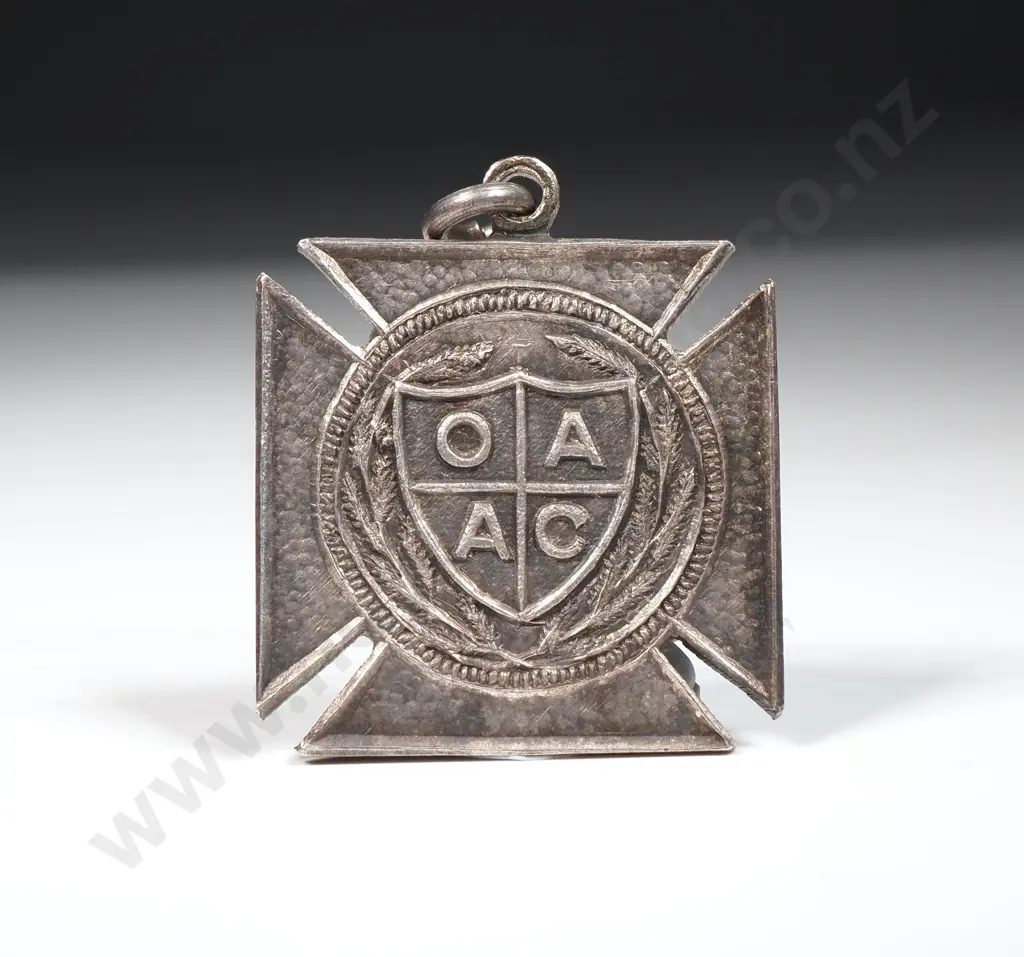 Otago Amateur Athletics Club Sterling Silver Prize Medal 1945 to F Lipscome Image 1++