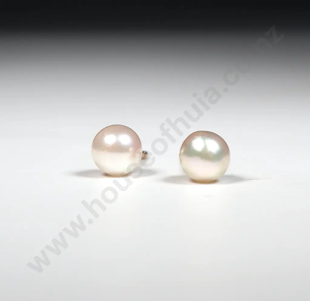 9ct Gold Pearl Stud Earrings Image 1++