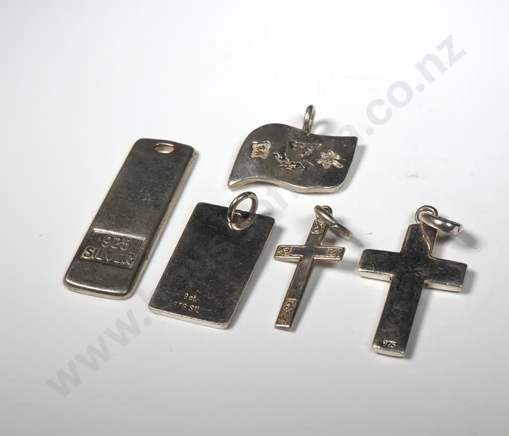 Assorted Sterling Silver Pendants Image 1++