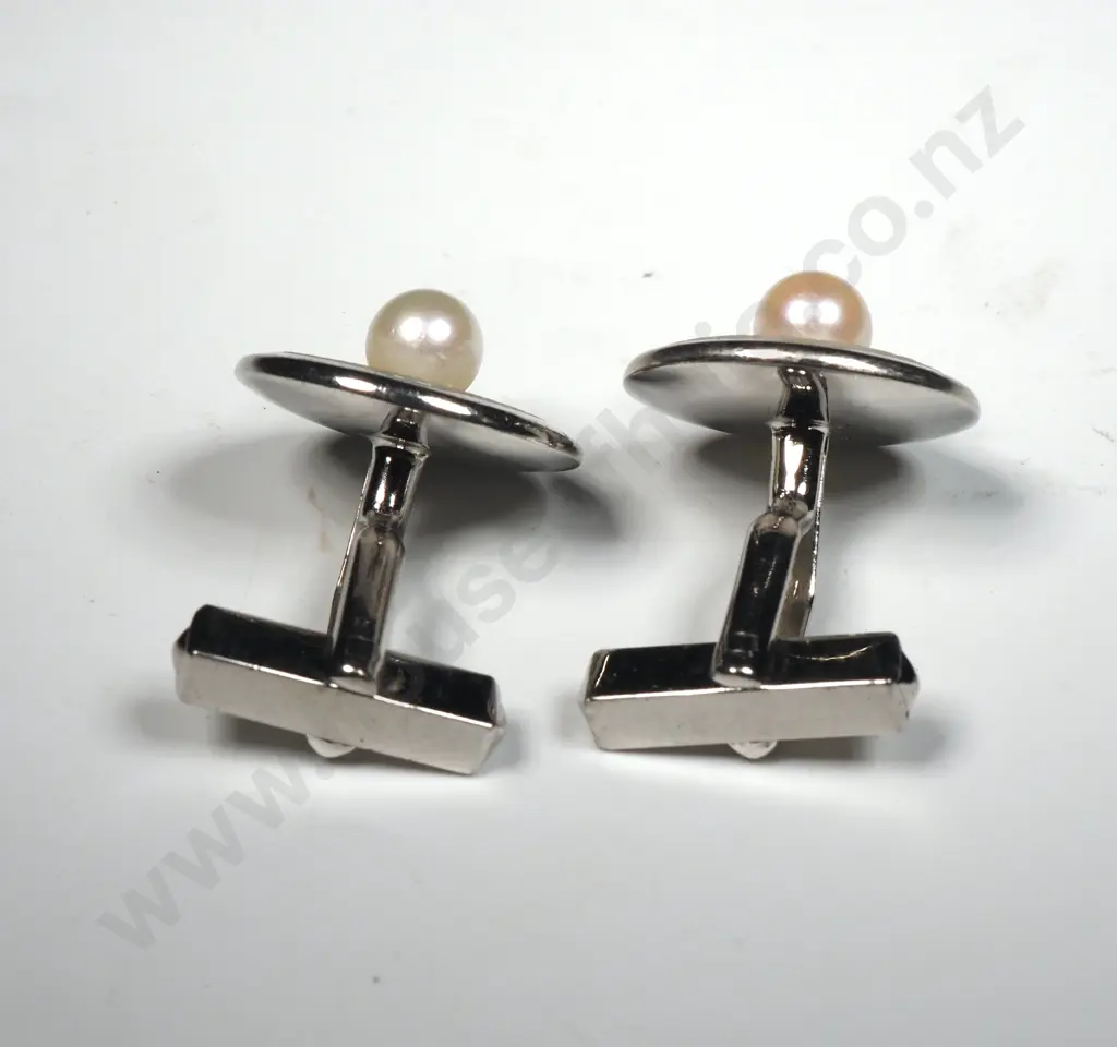 Modern Sterling Silver Cultured Pearl & MOP Cufflinks Image 1++