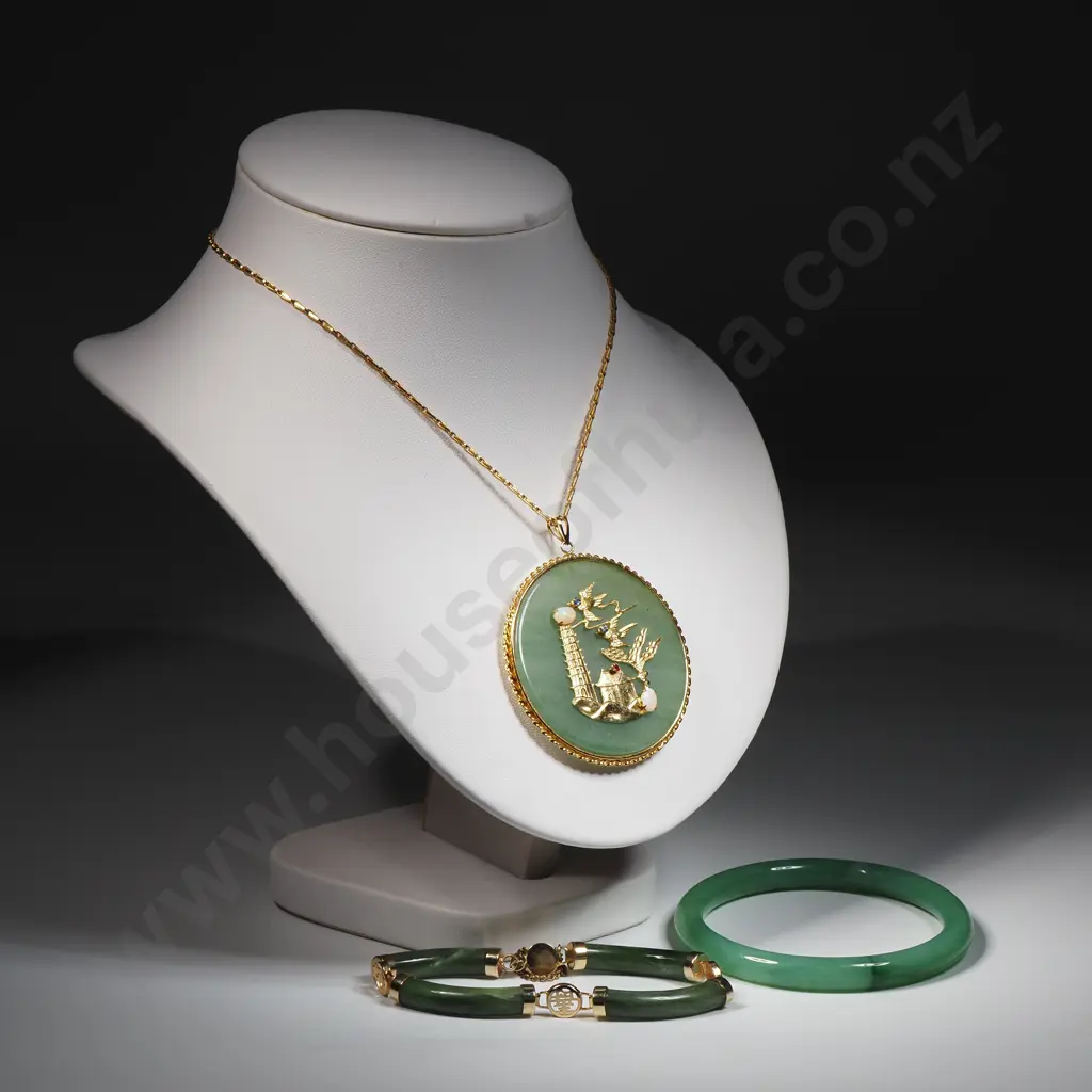 Assorted Costume & Imitation Jade Jewellery Image 1++