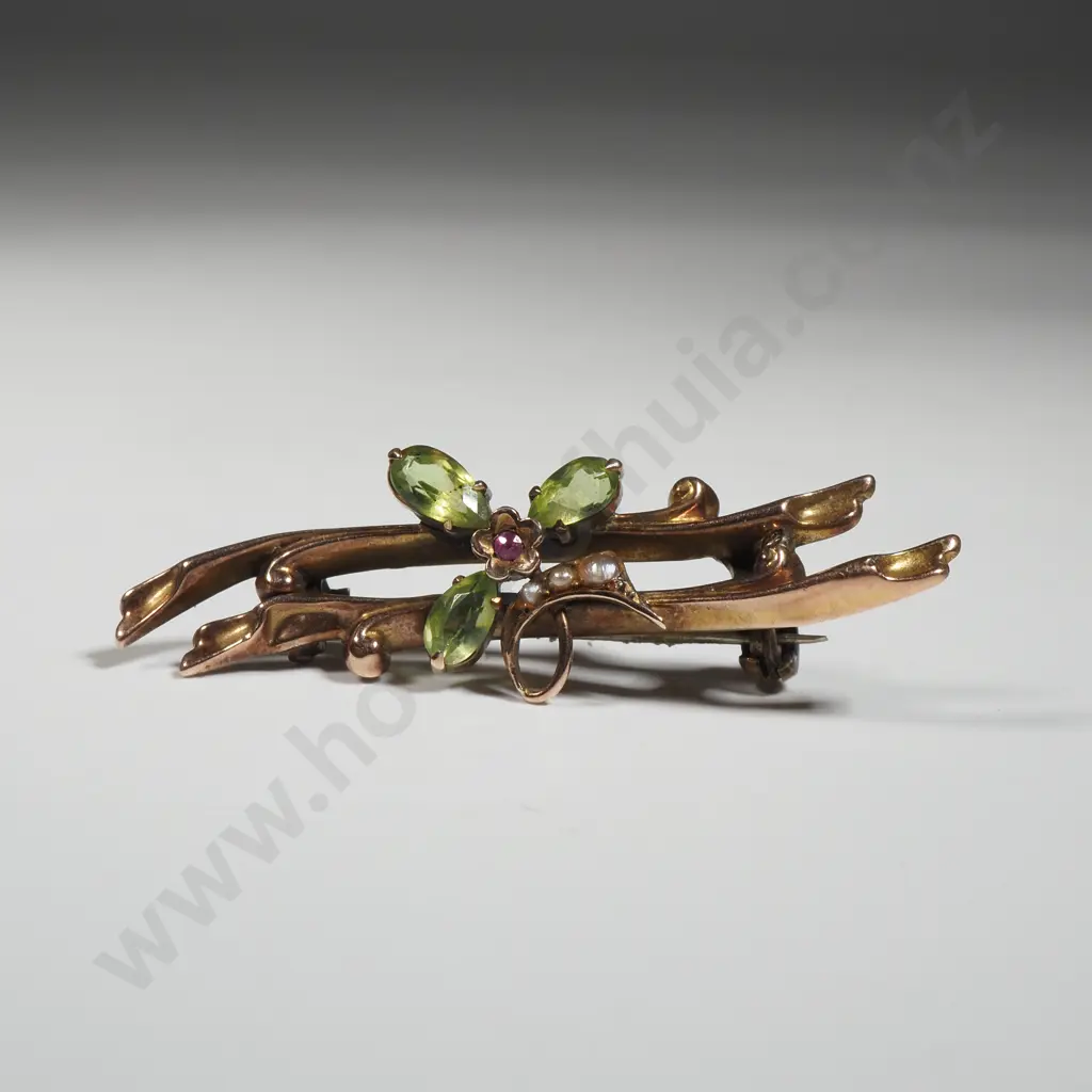 9ct Gold Brooch Image 1++