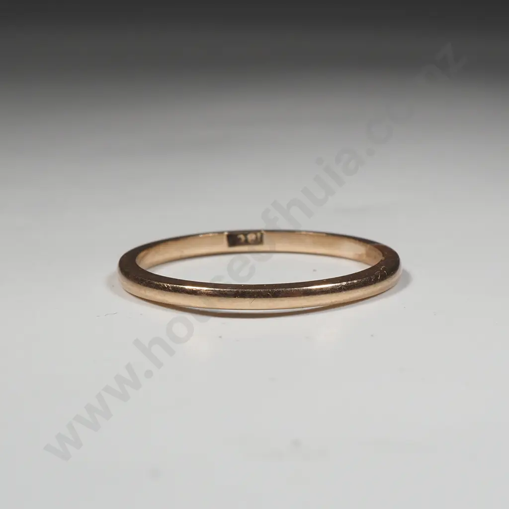 18ct Gold Wedding Band Image 1++