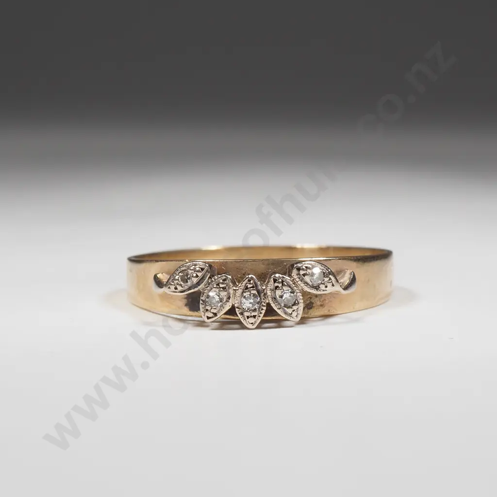 9ct Gold Ring Image 1++
