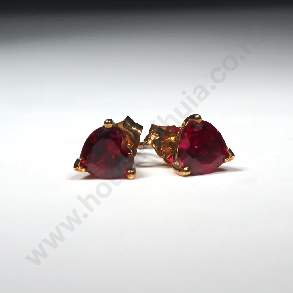 9ct Gold Red Stone Earrings Image 1++
