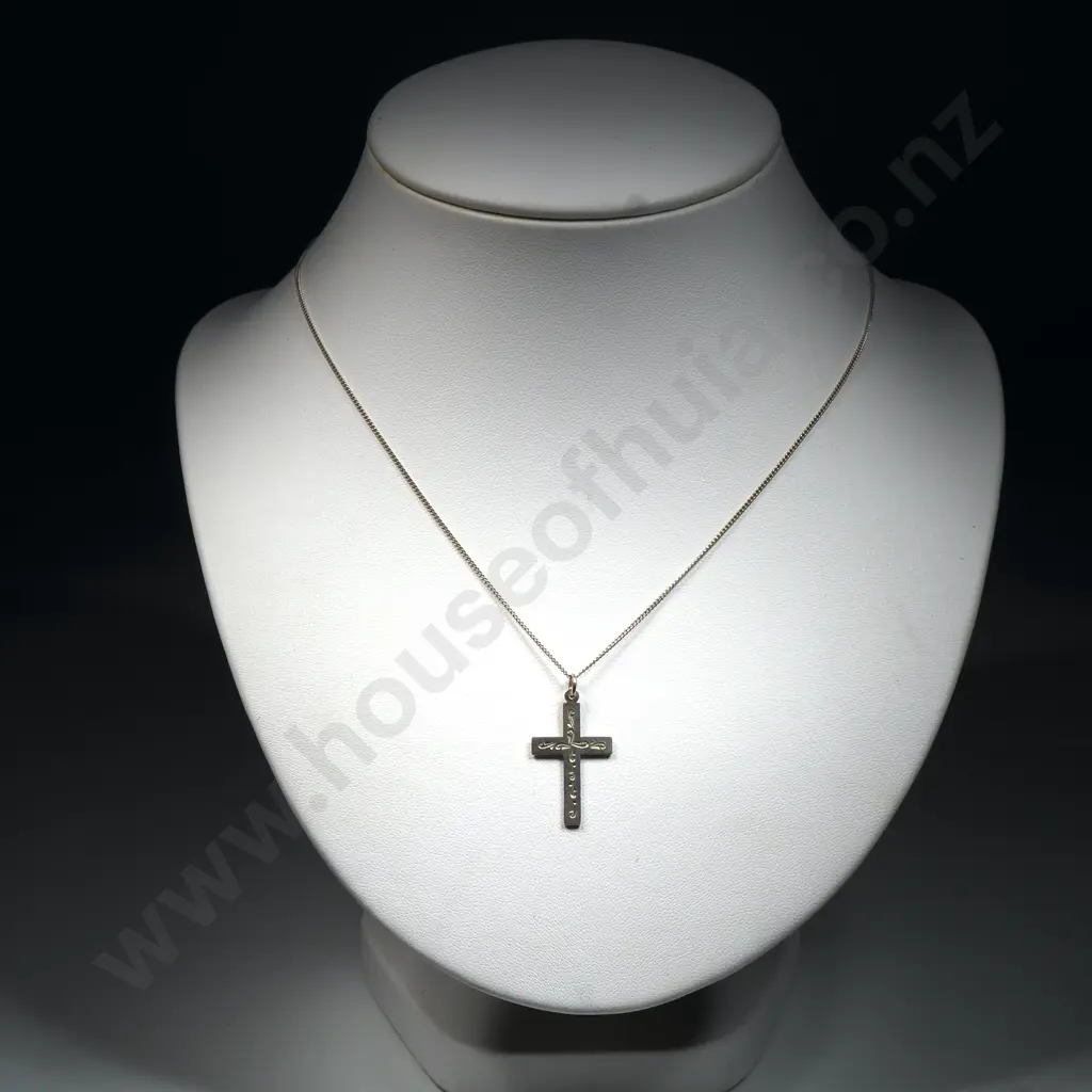 Sterling Silver Cross & Chain Image 1++