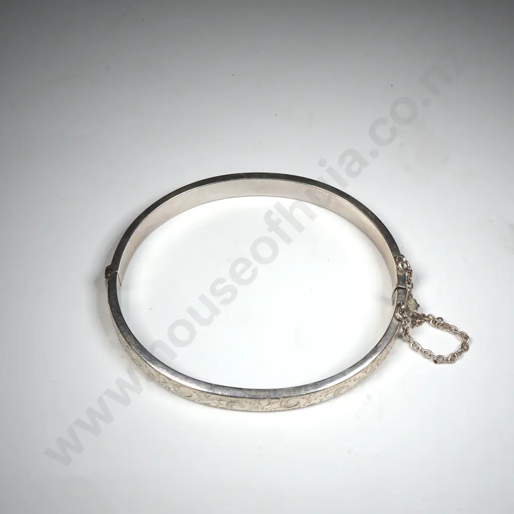 Modern Sterling SIlver Snap Bangle Image 1++