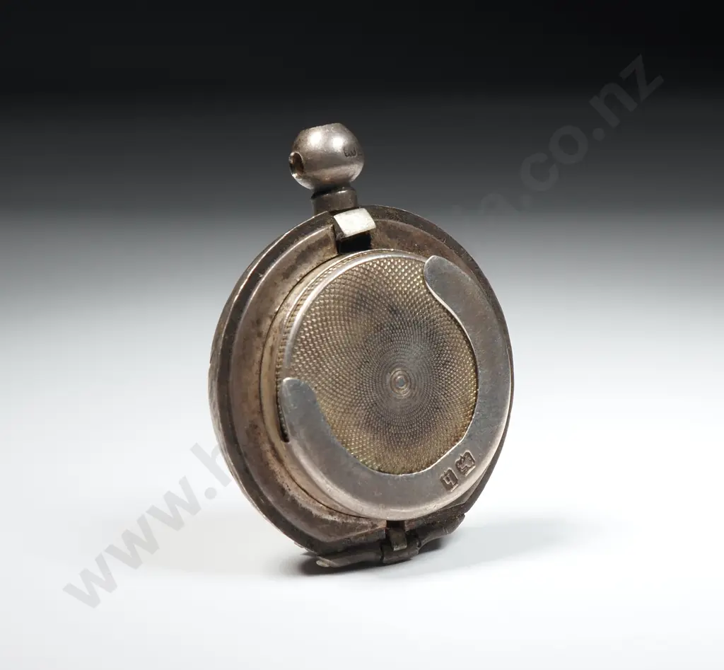 Sterling Silver Sovereign Holder A/F	 Image 1++