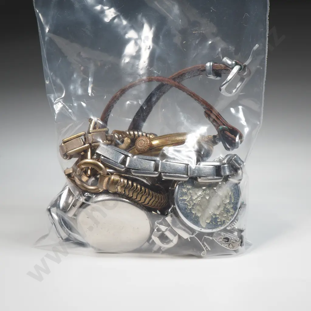 Assorted Vintage Wrist Watches Image 1++