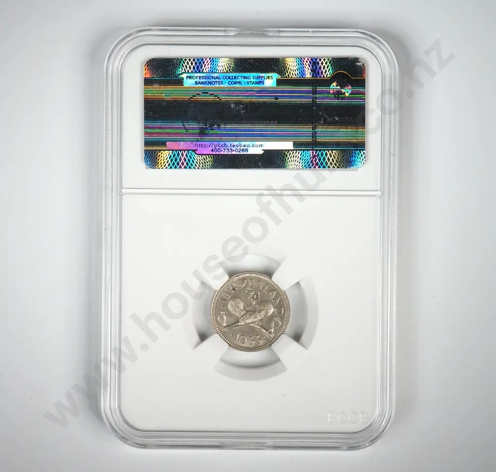 1933 New Zealand Threepence Coin - Better Grade Image 1++