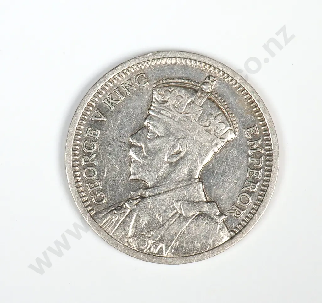 1935 New Zealand Threepence - F Image 1++