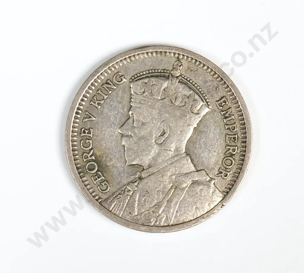 1935 New Zealand Threepence - F Image 1++