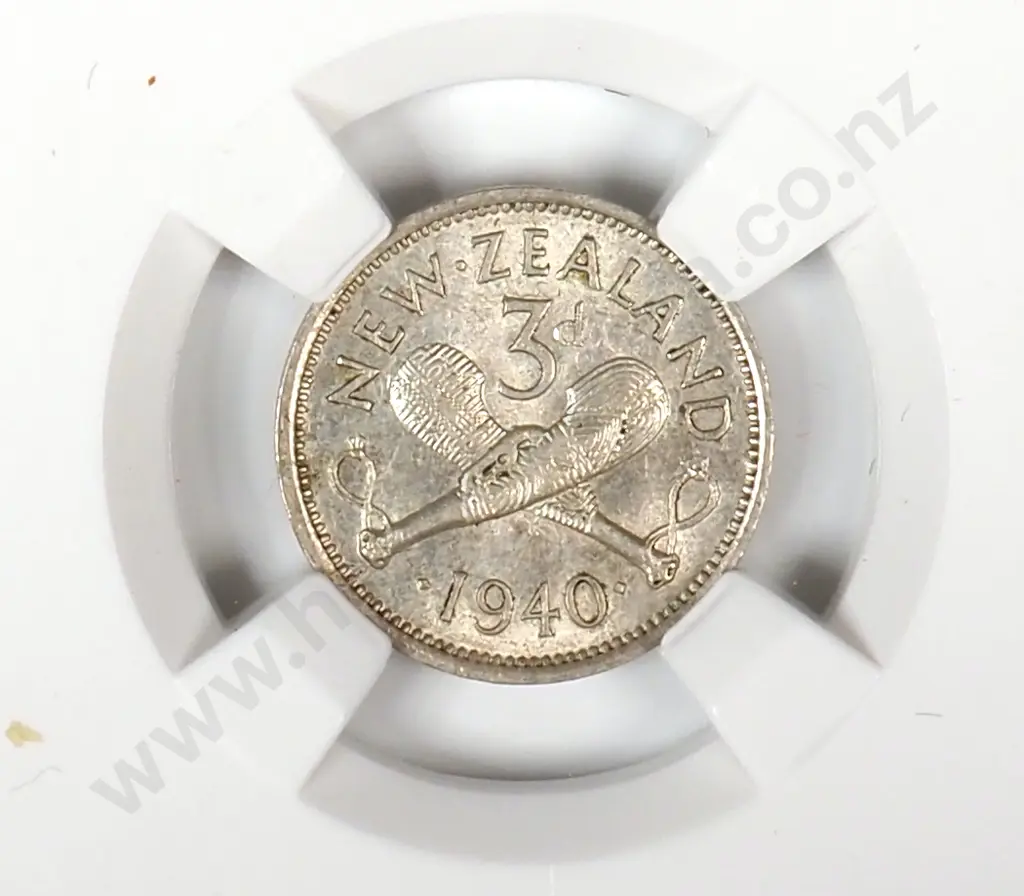 1940 New Zealand Threepence Coin - Better Grade Image 1++