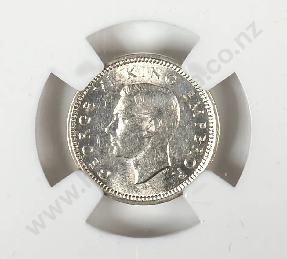 1943 New Zealand Threepence Coin - Better Grade Image 1++