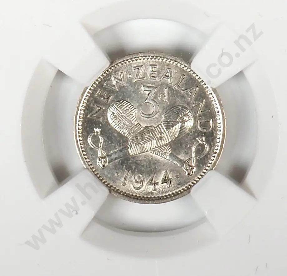 1944 New Zealand Threepence Coin - Better Grade Image 1++