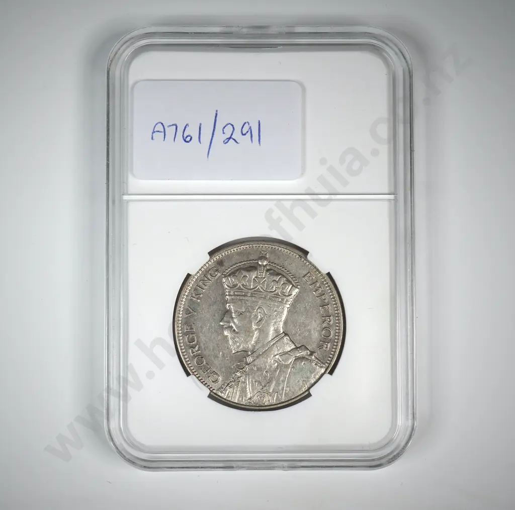 1933 New Zealand Half Crown - Better Grade  Image 1++