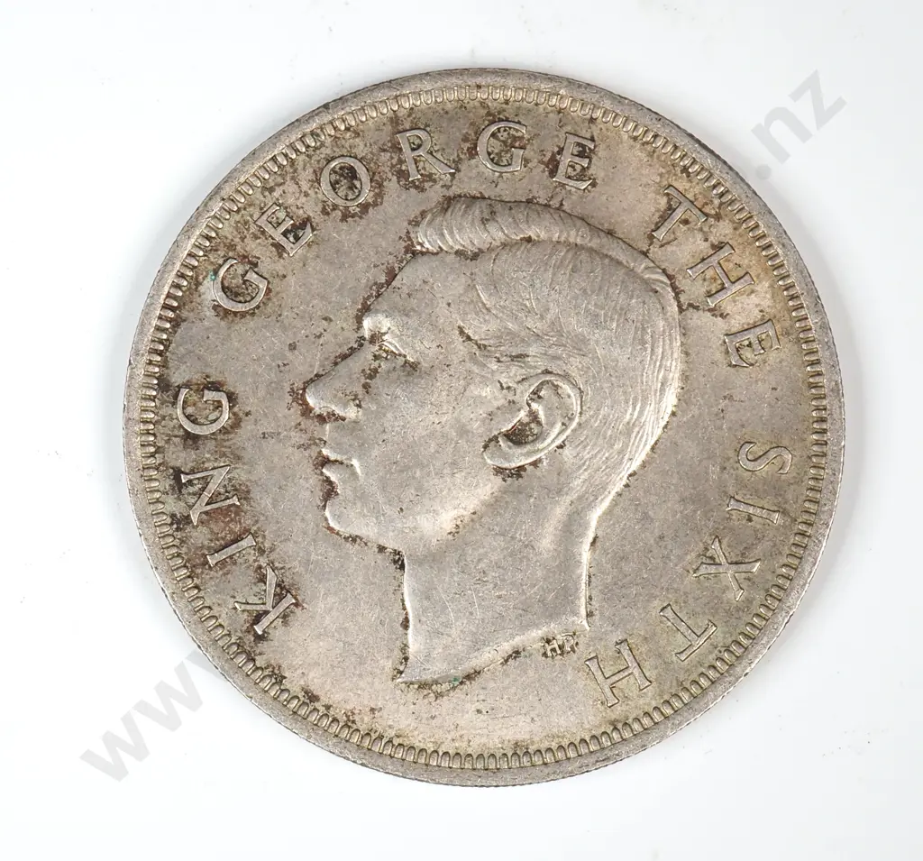 1949 New Zealand Crown 50% Silver  Image 1++