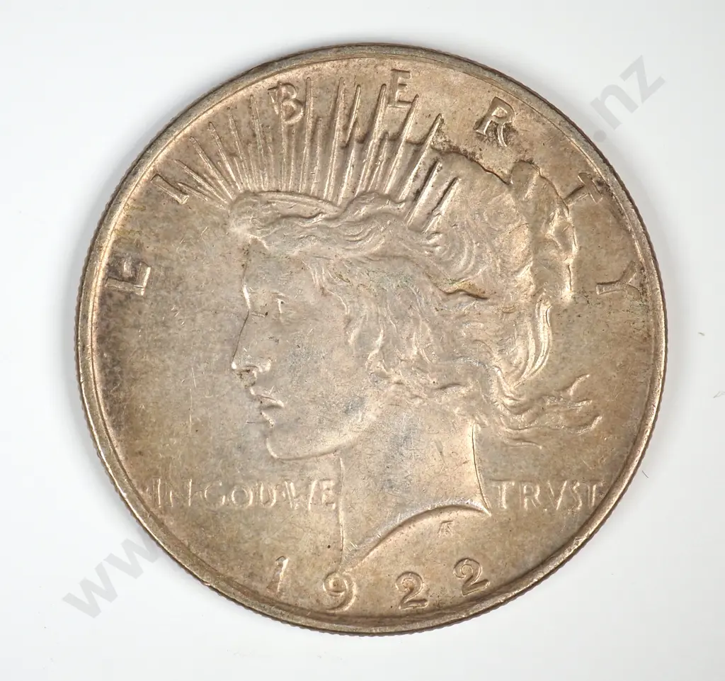 1922 United States of America Liberty One Dollar Coin  Image 1++