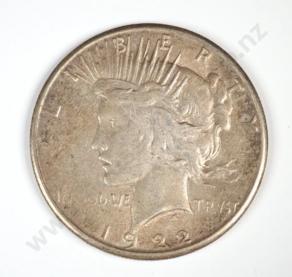 1922 United States of America Liberty One Dollar Coin  Image 1++