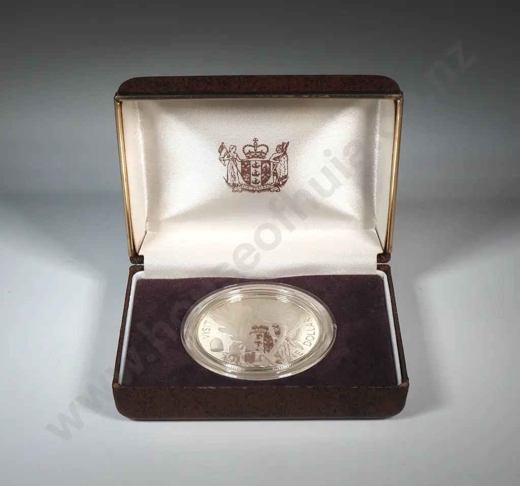 New Zealand Proof Silver One Dollar Coin  Image 1++