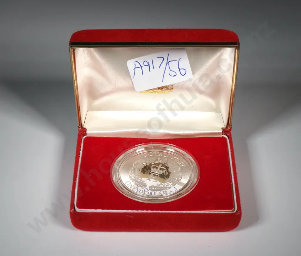 New Zealand Proof Silver One Dollar Coin  Image 1++