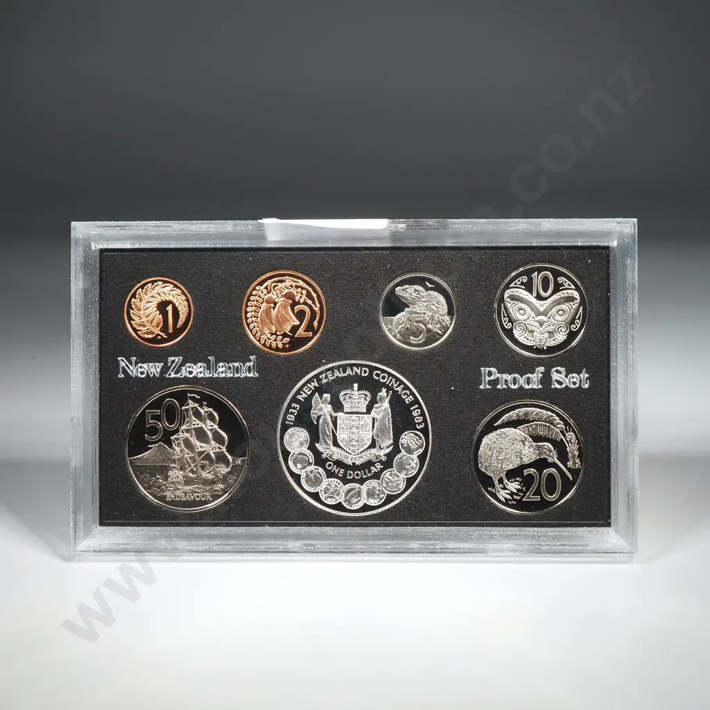 1983 New Zealand Proof Coin Set w Silver Dollar  Image 1++