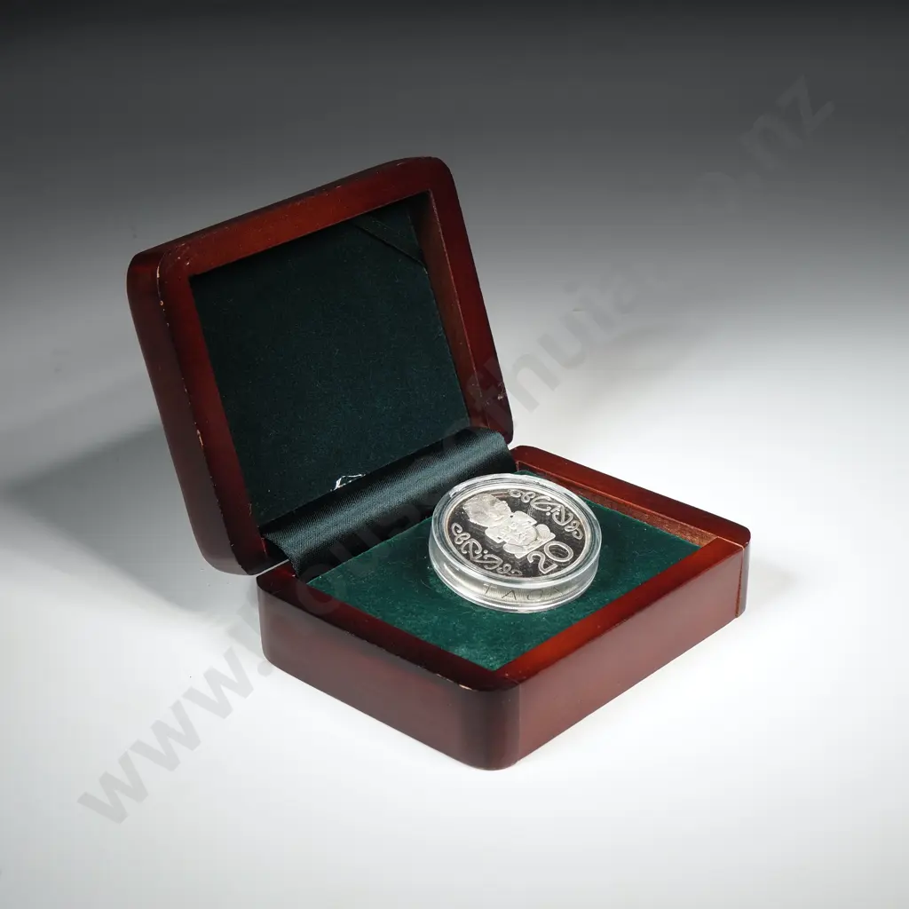 1995 Sterling Silver New Zealand Piedfort 20 Cent Coin  Image 1++