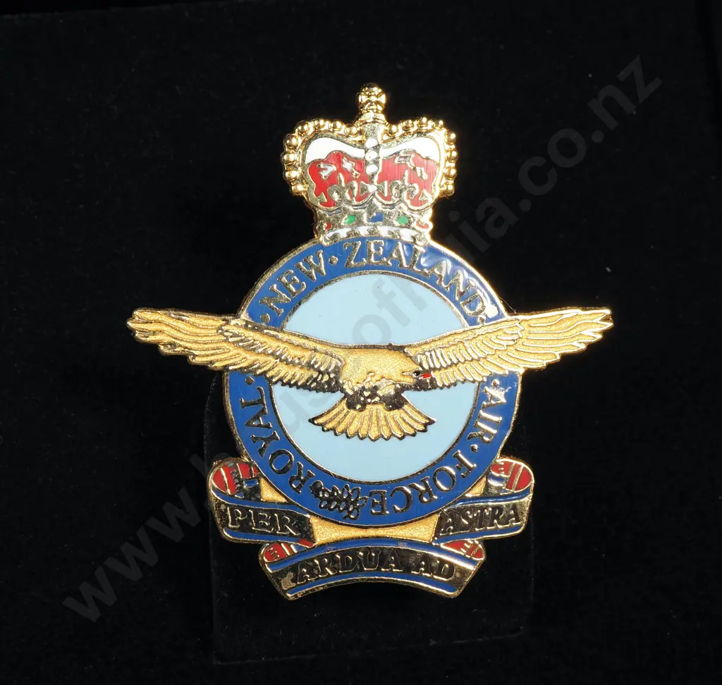 2012 75th Anniversary of the New Zealand Air Force CV $200 Image 1++