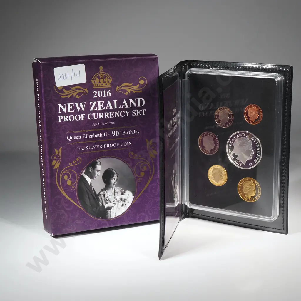 2016 New Zealand Proof Currency Set w One Ounce Silver Proof Coin  Image 1++