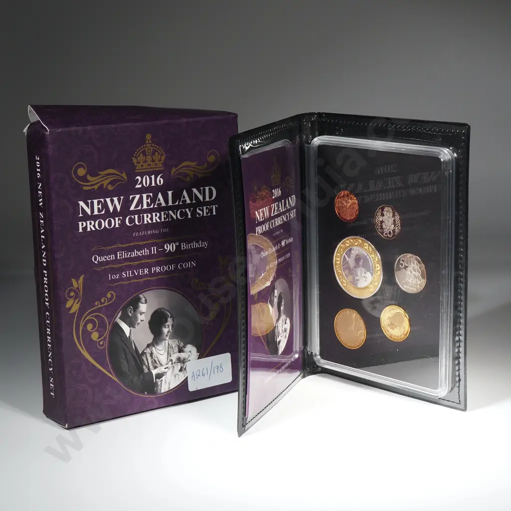 2016 New Zealand Proof Currency Set w One Ounce Silver Proof Coin  Image 1++