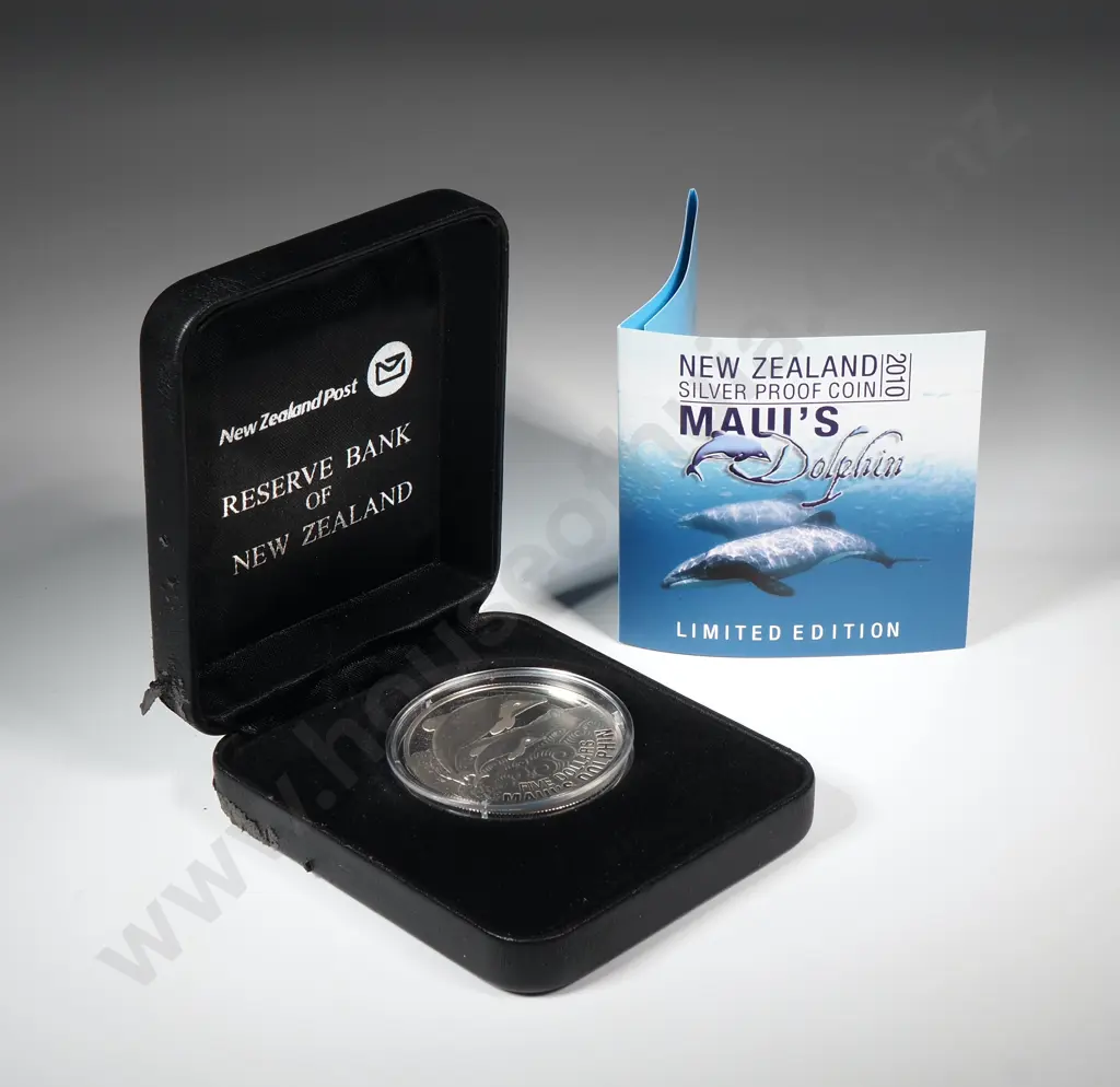 2010 New Zealand Five Dollars Maui's Dolphin Coin One Ounce Silver Image 1++