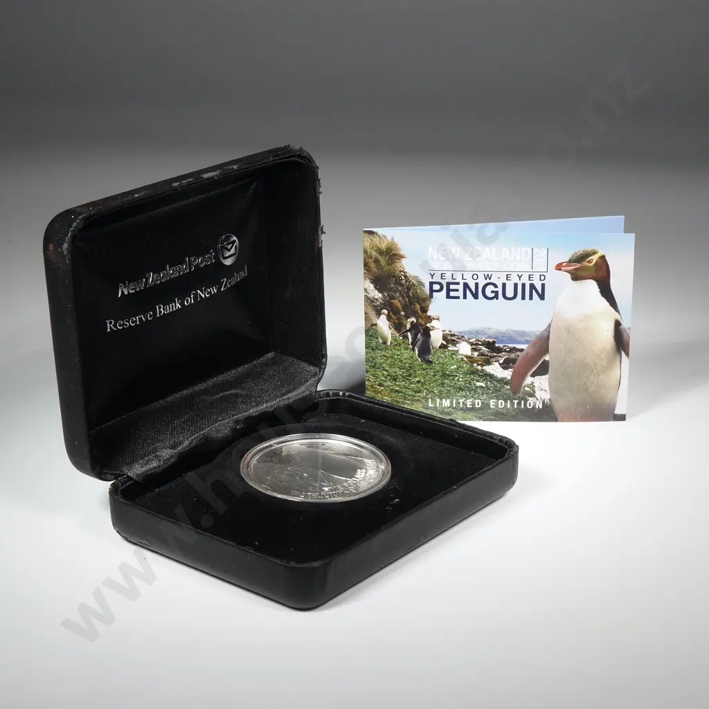 2011 Yellow Eyed Penguin Silver Proof Coin - One Ounce Silver Proof Image 1++