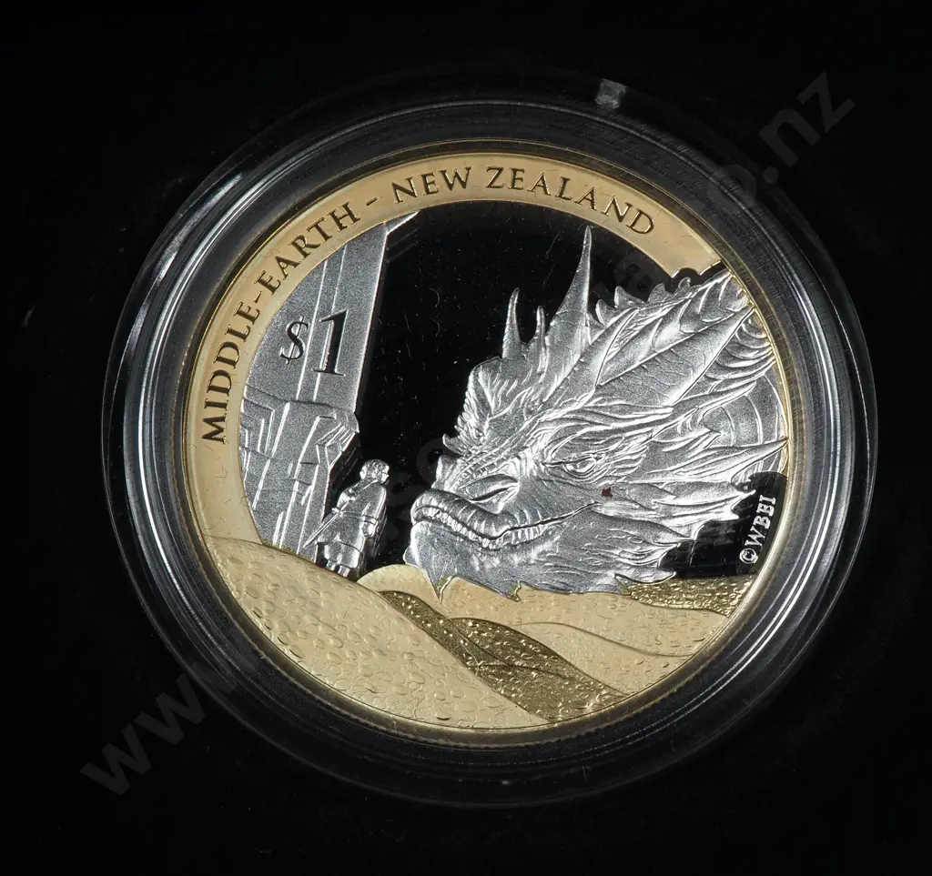 2014 New Zealand The Hobbit One Ounce Silver Proof Coin With Selective Gold Plating Image 1++