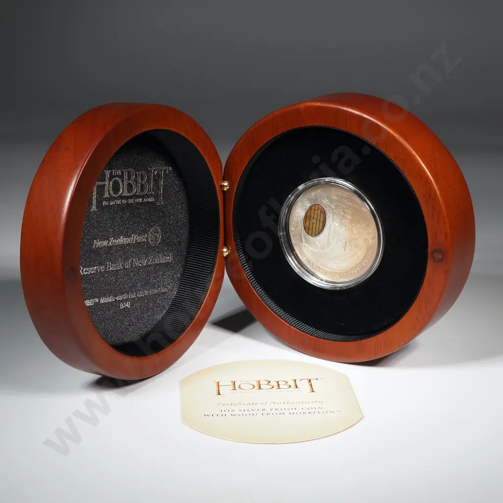 2014 The Hobbit One Ounce Silver Proof Coin w Wood from Hobbiton  Image 1++