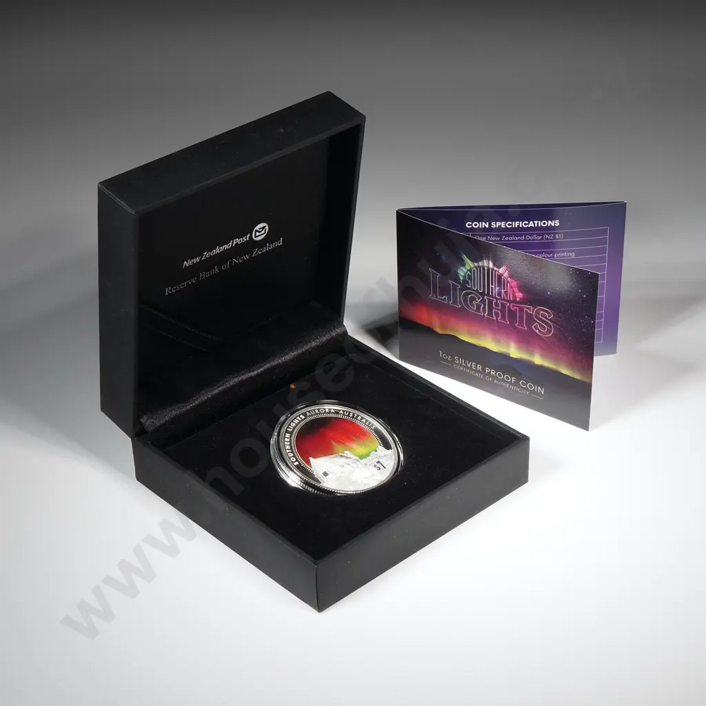 2017 Southern Lights One Ounce Silver Proof Coin  Image 1++