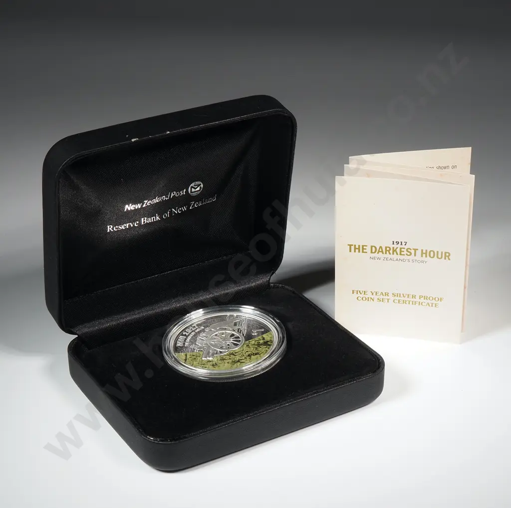 2017 New Zealand WW1 The Darkest Hour Coin One Ounce Silver Image 1++