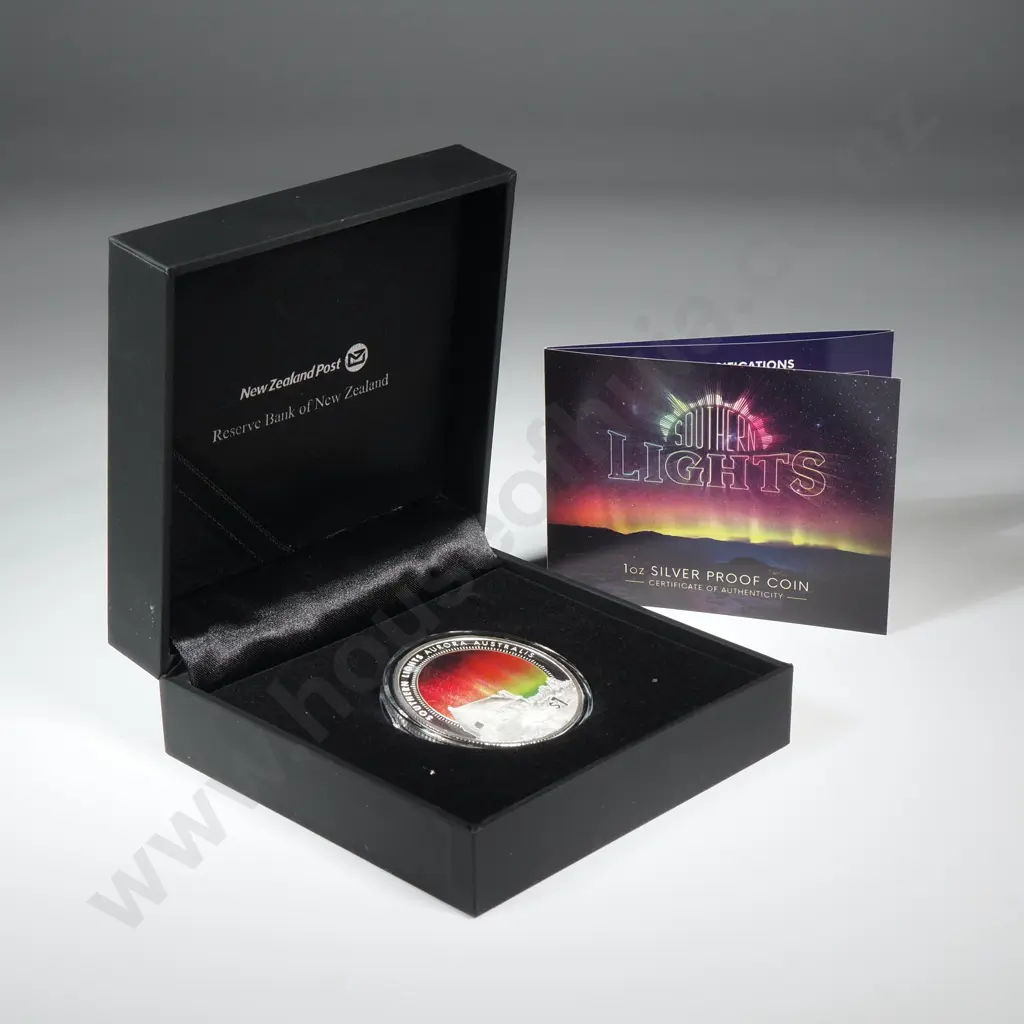 2017 New Zealand Southern Lights Aurora One Ounce Silver Proof Coin  Image 1++