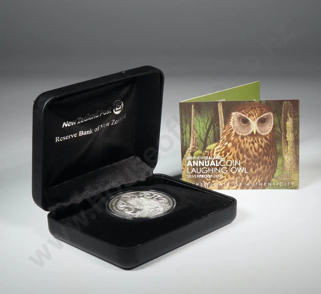 2017 New Zealand Annual Coin Laughing Owl- One Troy Ounce Silver Proof Image 1++