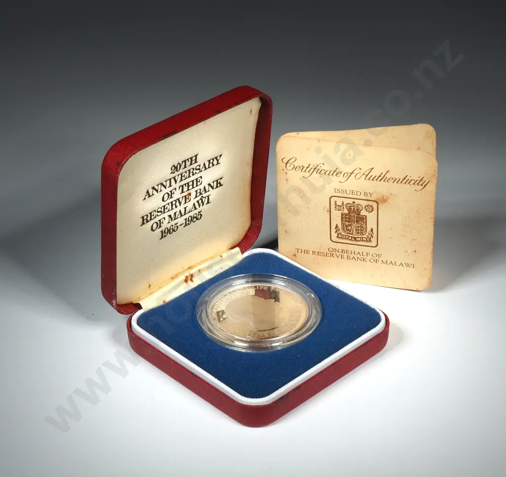Malawi 1985 proof silver 10 kwacha Image 1++