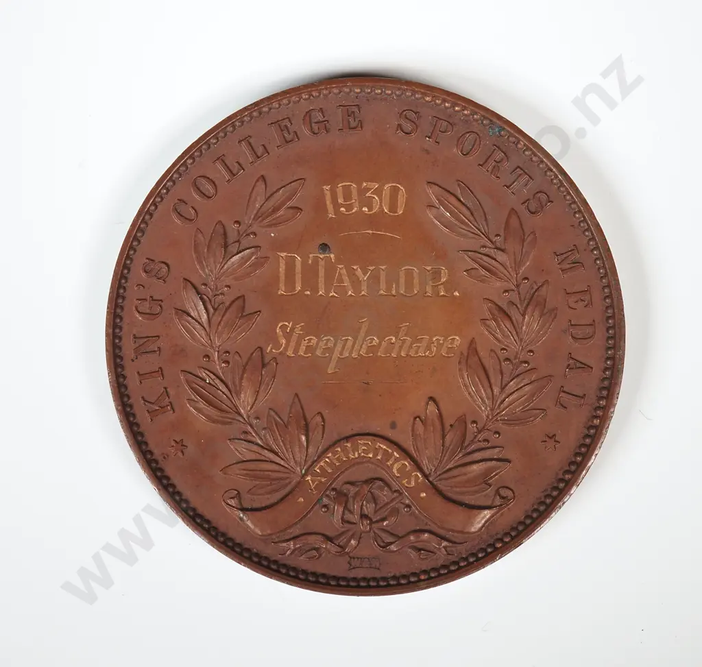 Copper medal “KING’S COLLEGE SPORTS MEDAL”, engraved “1930 / D. TAYLOR / STEEPLECHASE / ATHLETICS”, 50mm Image 1++