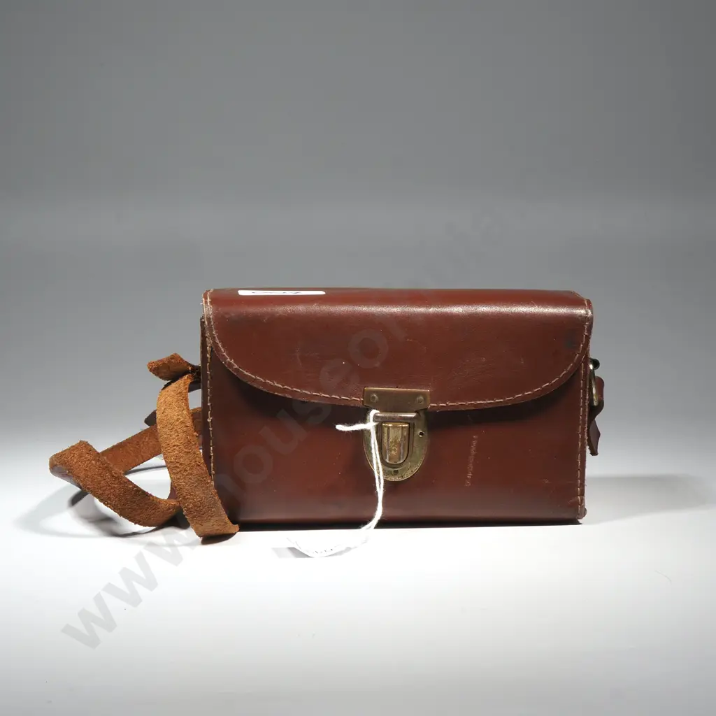 Kodak Instamatic Camera 100 w Case Complete w Five Flash Bulbs Image 1++