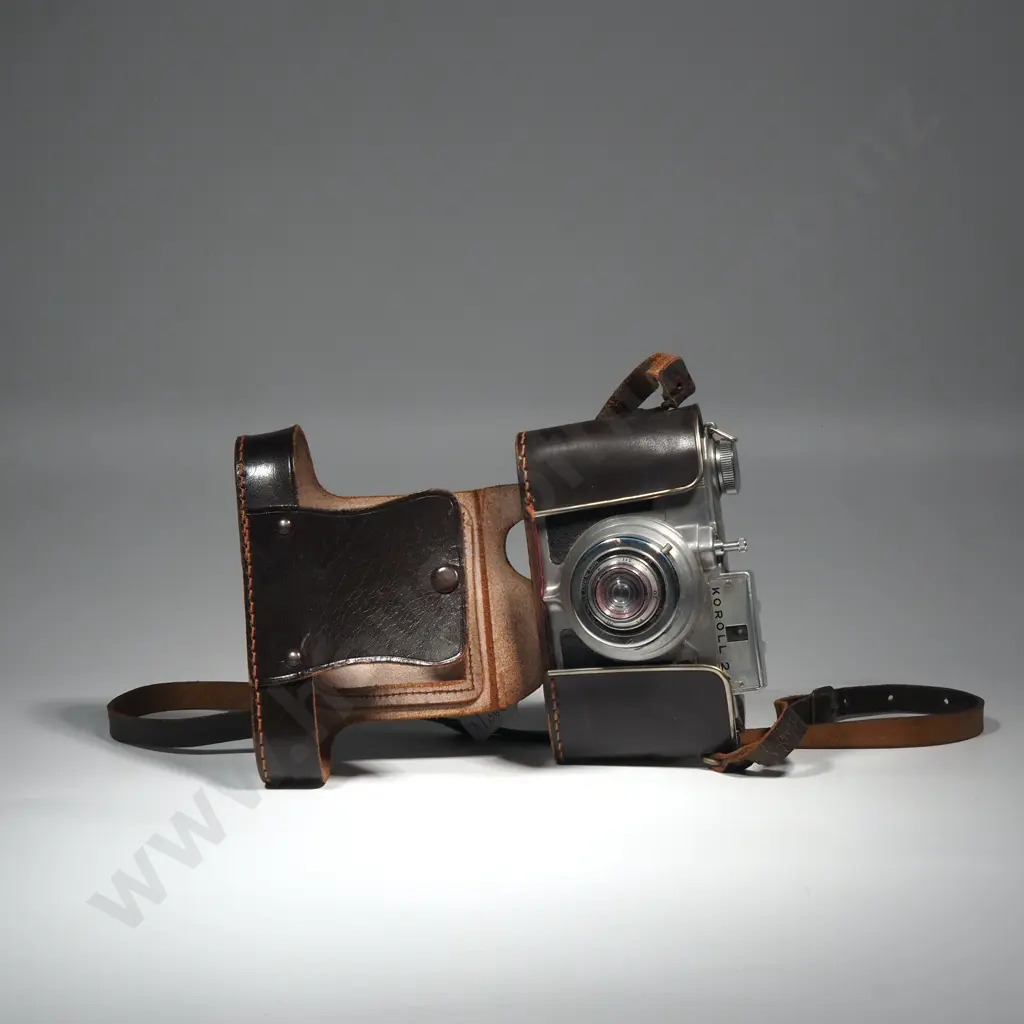 Vintage Bencini  Koroll 2 Film Camera Circa 1960 Image 1++