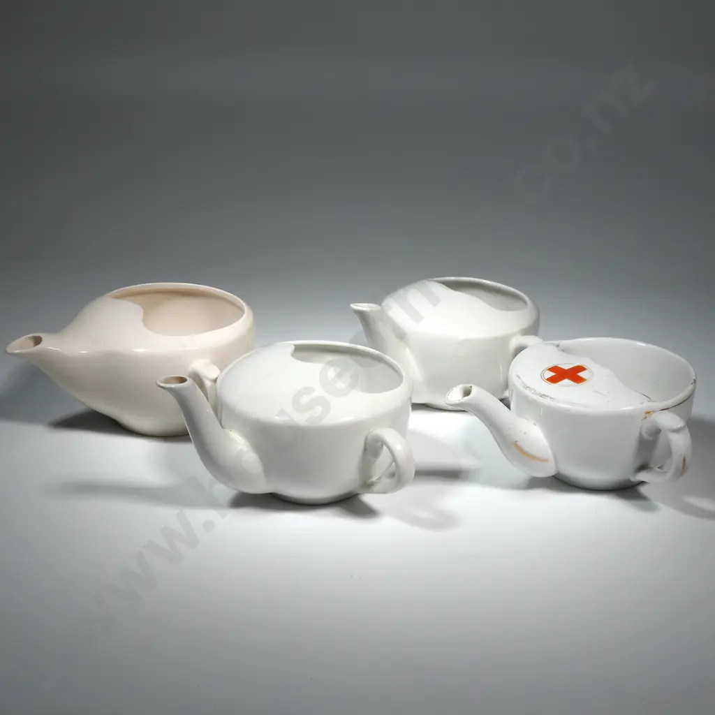 Four Feeding/Invalid Cups Image 1++