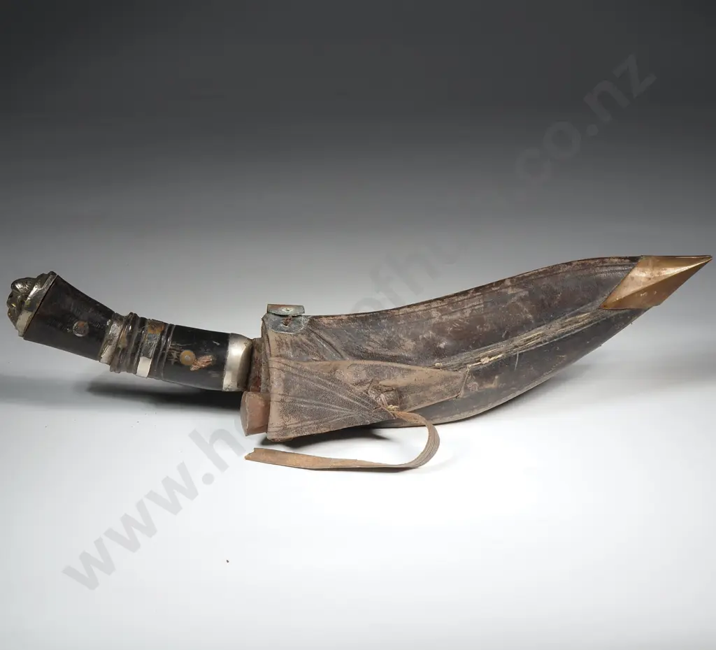Kukri Souvenir Knife w Leather Sheath w Metal Tip Image 1++
