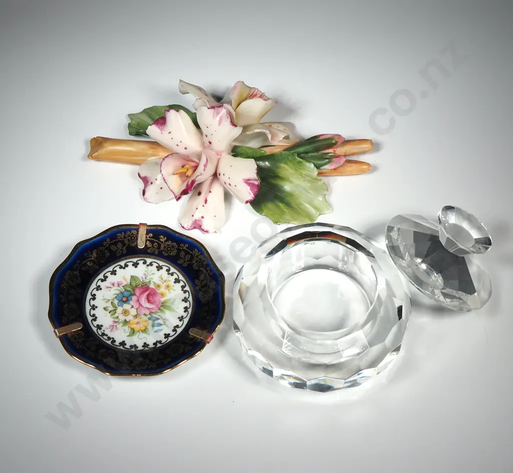 A Capodimonte Floral Ornament, Small Limoges Plate w Cobalt Blue/Gilt Border & a Small Facetted Glass Trinket Box Image 1++