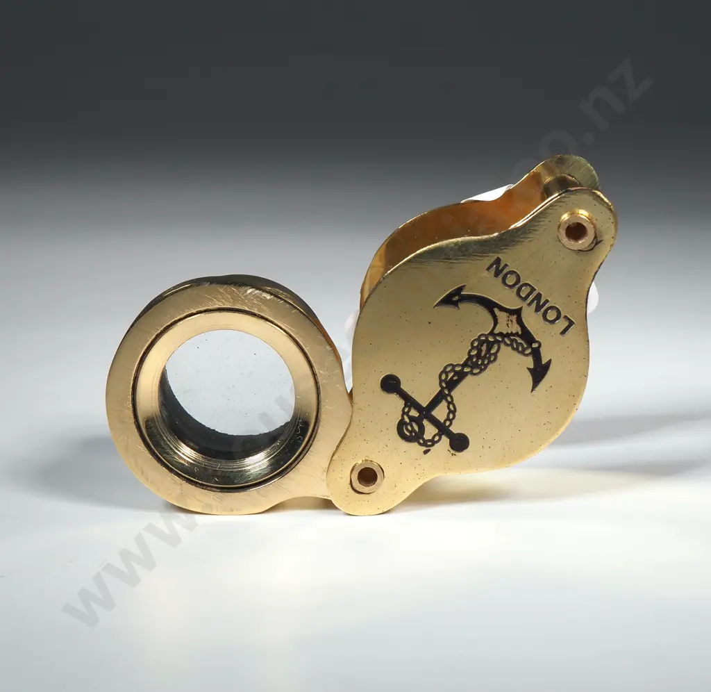 Foldable Brass Magnifying Glass w Anchor Etching Image 1++
