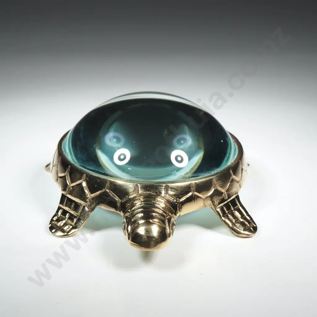 Brass Turtle-shaped Magnifying Glass Image 1++