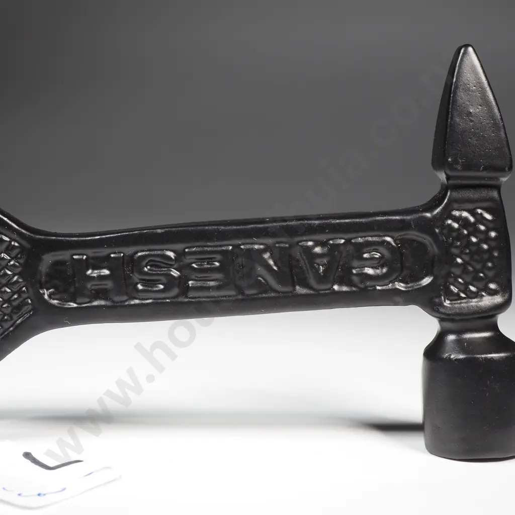 Iron Hammer/Chisel-Shaped Bottle Opener - Black - 110mm Image 1++