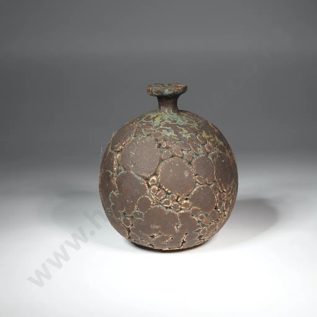 Aina Apse, Spherical Vase w Heavily Textured Finish Image 1++